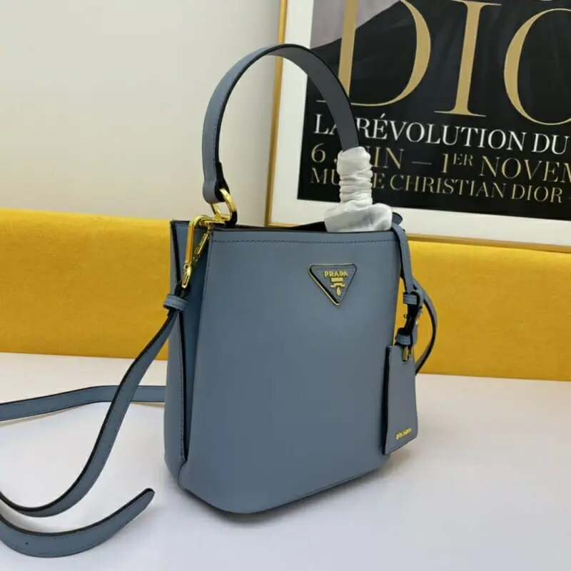 prada aaa qualite sac a main  pour femme s_12231321